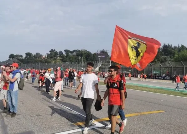 Drama på Imola – Norris utmanar Verstappen i klassiskt kraftprov