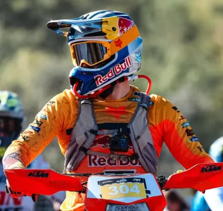 Manuel Lettenbichler säkrar 2025 års världsmästartitel i Hard Enduro