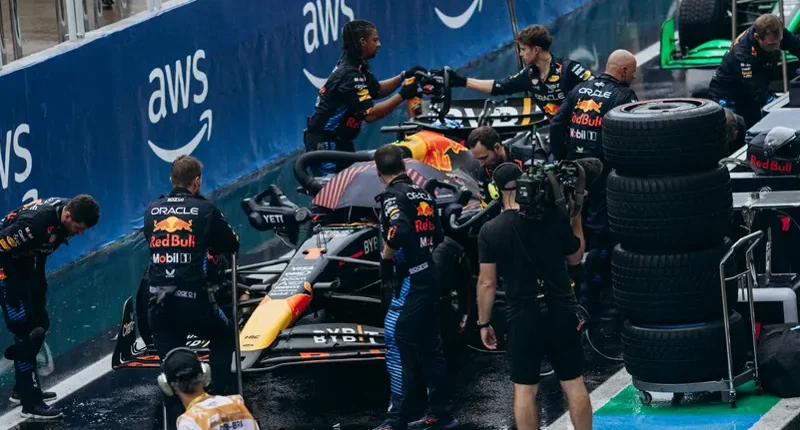 Pirelli vill införa två obligatoriska depåstopp i Formel 1 från 2026